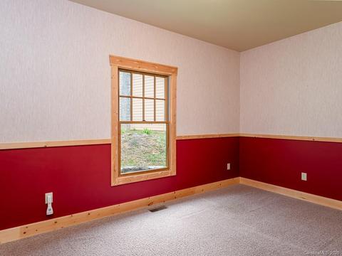 24 Bobcat Ln, Fairview, NC 28730 photo 23