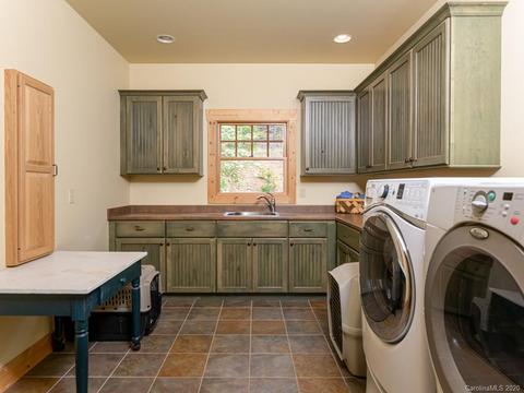 24 Bobcat Ln, Fairview, NC 28730 photo 24
