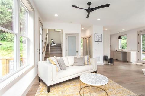 261 Harmony Trl, Canton, NC 28716 photo 9