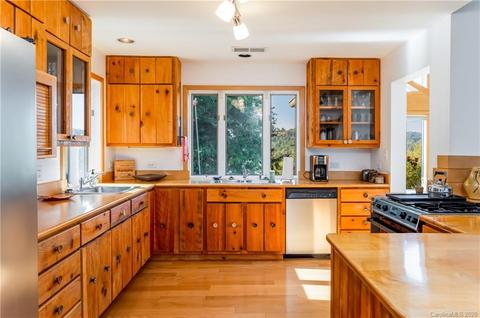 796 River Run, Marshall, NC 28753 photo 6