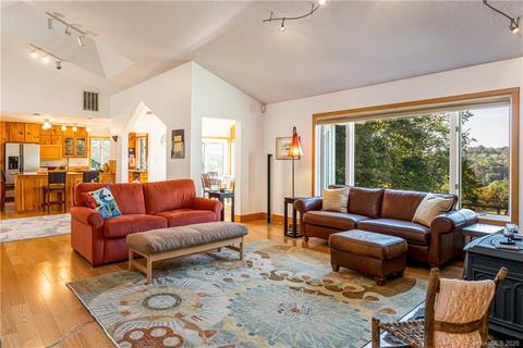 796 River Run, Marshall, NC 28753 photo 9