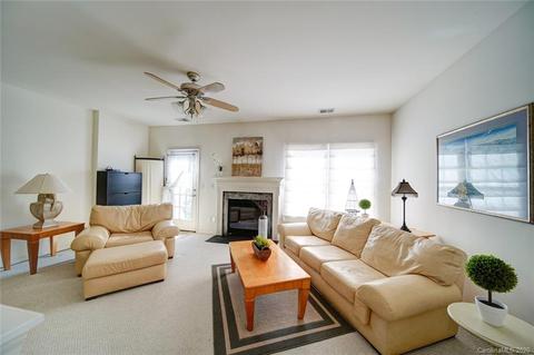 18636 Oakhurst Blvd, Cornelius, NC 28031 photo 11