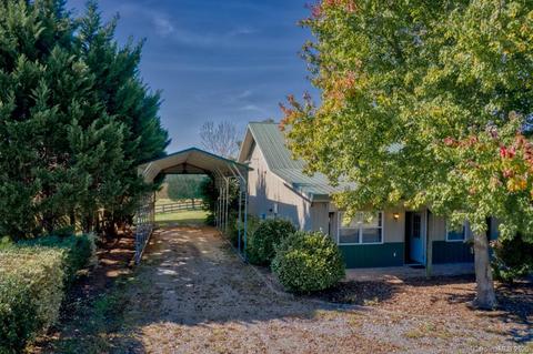 475 Gilbert Rd, Columbus, NC 28722 photo 12