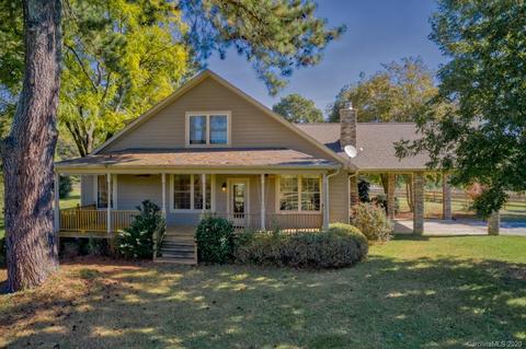 475 Gilbert Rd, Columbus, NC 28722 photo 4