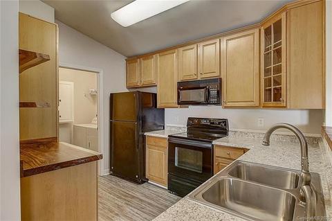 19745 Deer Valley Dr, Cornelius, NC 28031 photo 3