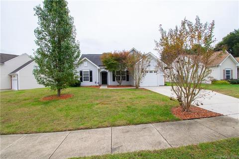 7016 Blithe Low Pl, Charlotte, NC 28273 photo 3