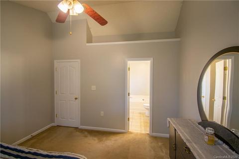 7016 Blithe Low Pl, Charlotte, NC 28273 photo 9