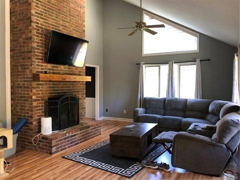 455 Valley Rd, Spruce Pine, NC 28777 photo 14
