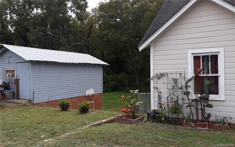 625 Eldorado St, Troy, NC 27371 photo 2
