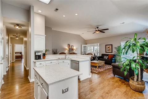 19928 Catamaran Ct, Cornelius, NC 28031 photo 11