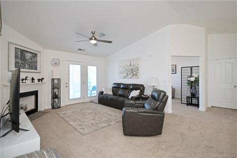 9153 Mcdowell Creek Ct, Cornelius, NC 28031 photo 11