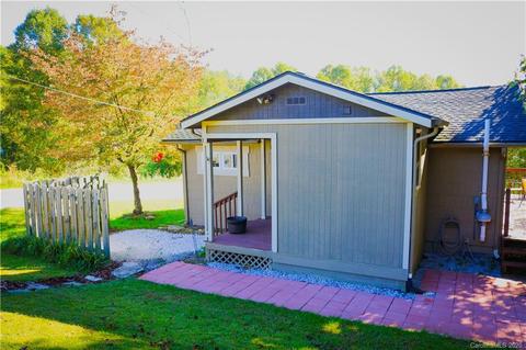 763 Pole Miller Ext, Brevard, NC 28712 photo 4