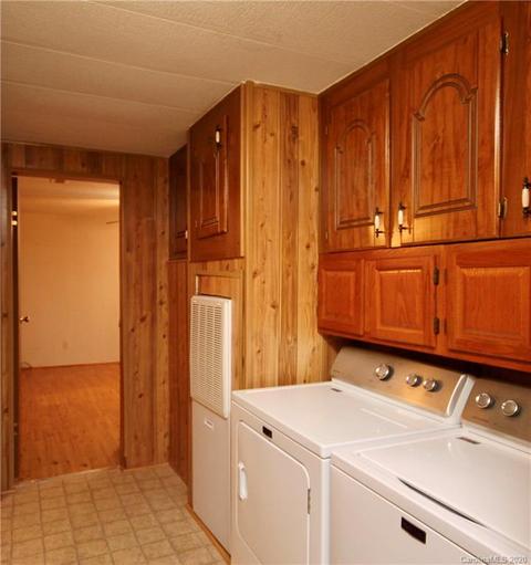 2 Lost Forest Dr, Candler, NC 28715 photo 19