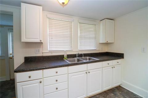 405 E 10th St, Kannapolis, NC 28081 photo 14