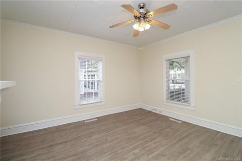 405 E 10th St, Kannapolis, NC 28081 photo 8