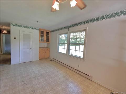 1856 August St, Conover, NC 28613 photo 9