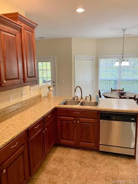 293 Capuchin Dr, Sylva, NC 28779 photo 8