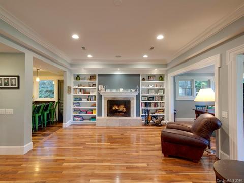 202 Delphia Dr, Brevard, NC 28712 photo 7