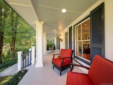 202 Delphia Dr, Brevard, NC 28712 photo 2