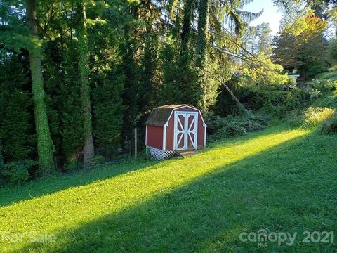 21 Forest View Cir, Canton, NC 28716 photo 4