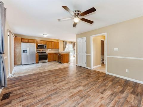 5065 Grain Ct, Conover, NC 28613 photo 11
