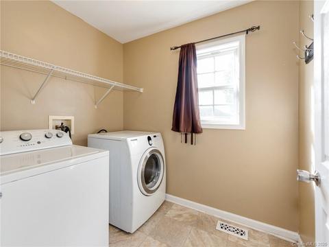 5065 Grain Ct, Conover, NC 28613 photo 13