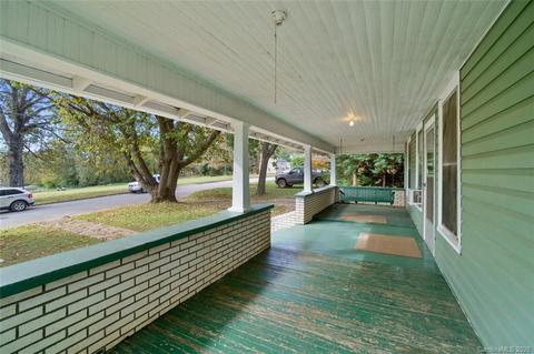 115 View St, Morganton, NC 28655 photo 2