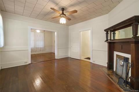 115 View St, Morganton, NC 28655 photo 3