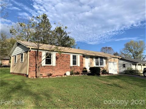 417 Neely Rd, Brevard, NC 28712 photo 2