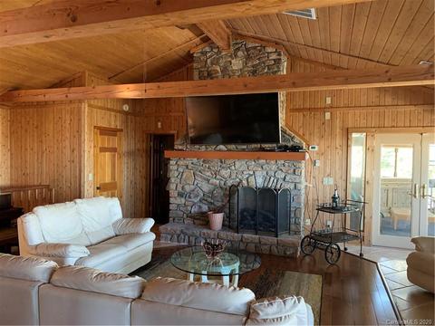 128 Windy Knob Trl, Seven Devils, NC 28604 photo 6