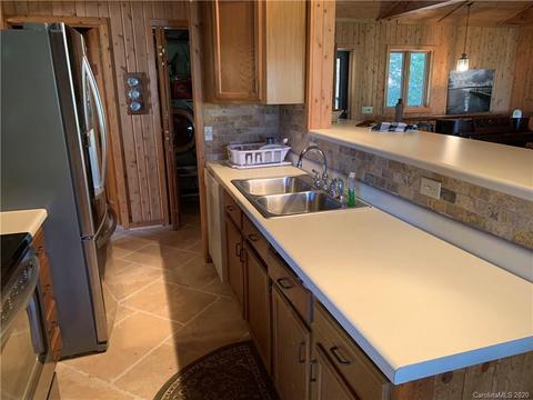 128 Windy Knob Trl, Seven Devils, NC 28604 photo 35