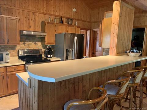 128 Windy Knob Trl, Seven Devils, NC 28604 photo 13