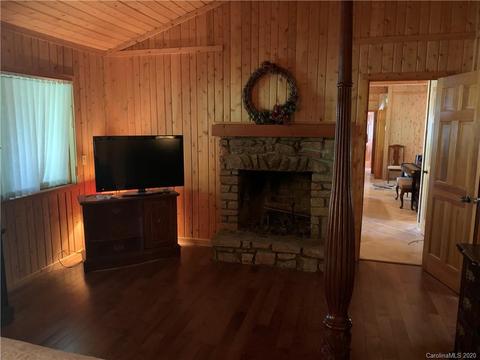128 Windy Knob Trl, Seven Devils, NC 28604 photo 18