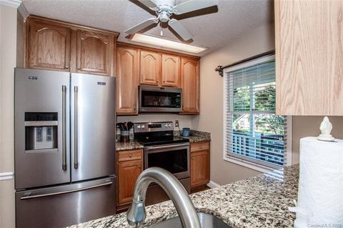 7852 Golf Course Dr, Denver, NC 28037 photo 9