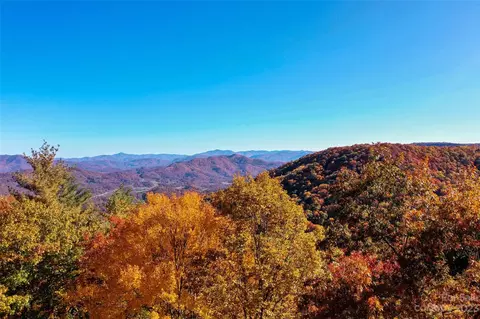 Sigogglin Trail, Waynesville, NC 28785