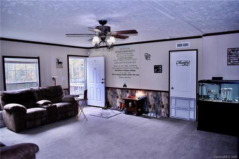 261 Arnold Hl, Sylva, NC 28779 photo 3