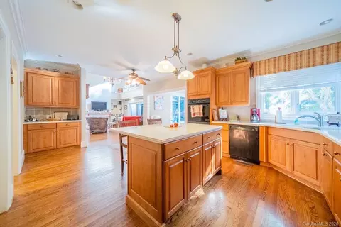 18504 Square Sail Rd, Cornelius, NC 28031 photo 25