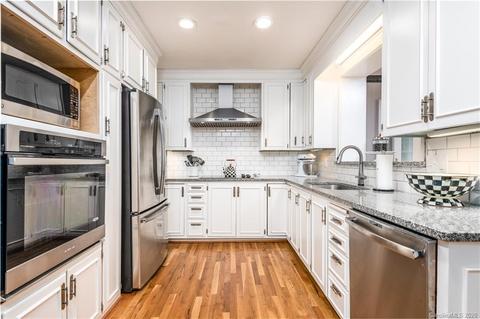 731 9th St NW, Hickory, NC 28601 photo 4