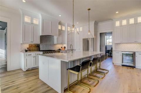 18122 Bear Track Dr, Davidson, NC 28036 photo 9