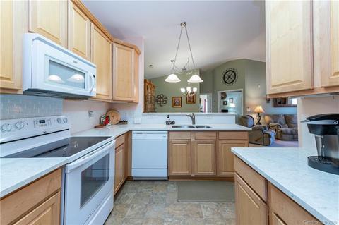 16718 Amberside Rd, Cornelius, NC 28031 photo 9