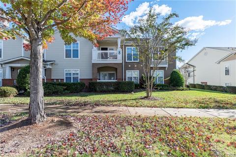 16718 Amberside Rd, Cornelius, NC 28031 photo 2