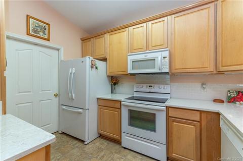 16718 Amberside Rd, Cornelius, NC 28031 photo 7