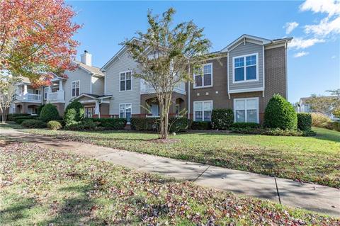 16718 Amberside Rd, Cornelius, NC 28031 photo 3