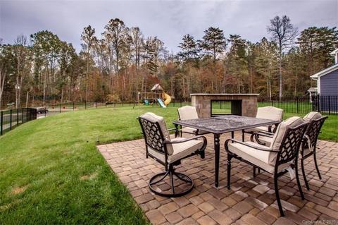 15520 Queens Trail Dr, Davidson, NC 28036 photo 5