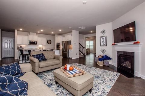 15520 Queens Trail Dr, Davidson, NC 28036 photo 13