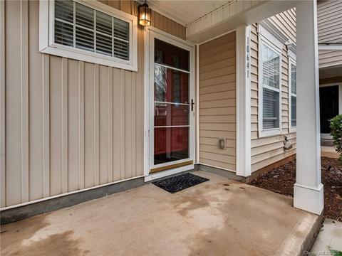 10641 Trolley Run Dr, Cornelius, NC 28031 photo 2