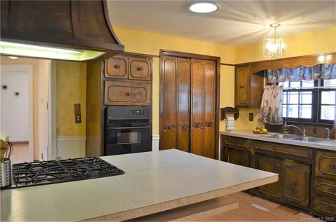 1868 Noah Path, Conover, NC 28613 photo 19