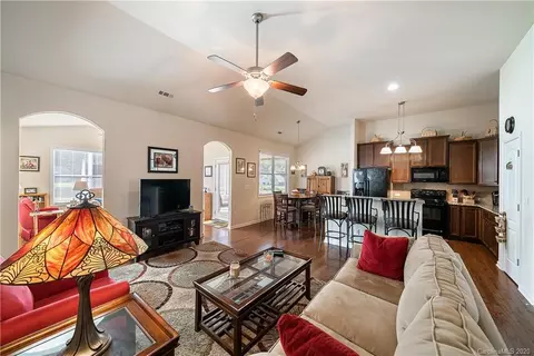 2117 Kingstree Dr, Monroe, NC 28112 photo 2