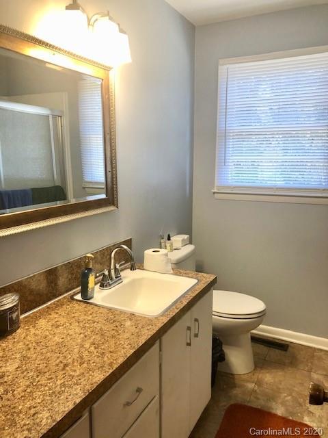 940 32nd St NE, Conover, NC 28613 photo 11