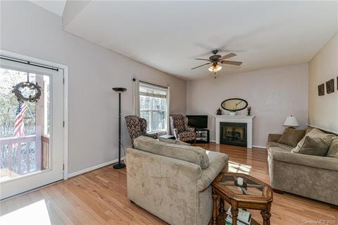 9104 Pitcairn Dr, Tega Cay, SC 29708 photo 5
